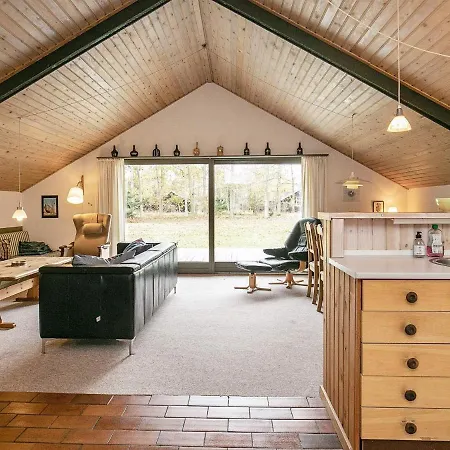 Holiday home 5 Person In Martofte *