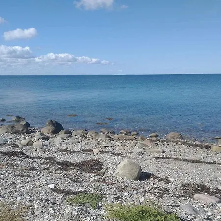 5 Person In Martofte Nordskov